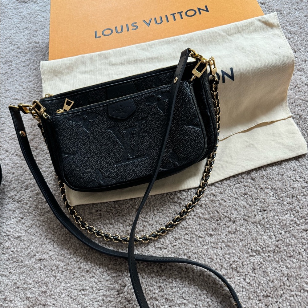 Louis Vuitton Multi Pochette Black